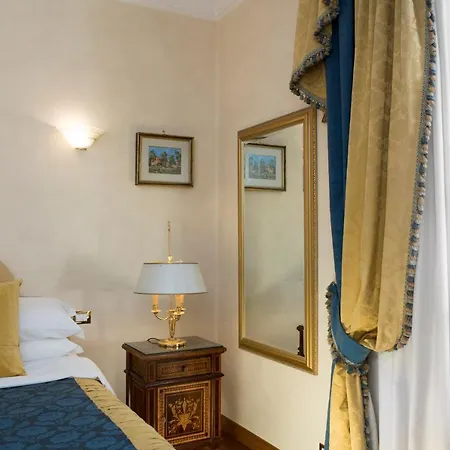 Apartment Luxury Apt With Colosseum View