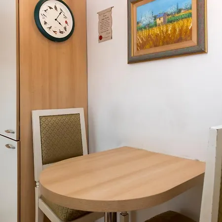 Luxury Apt With Colosseum View