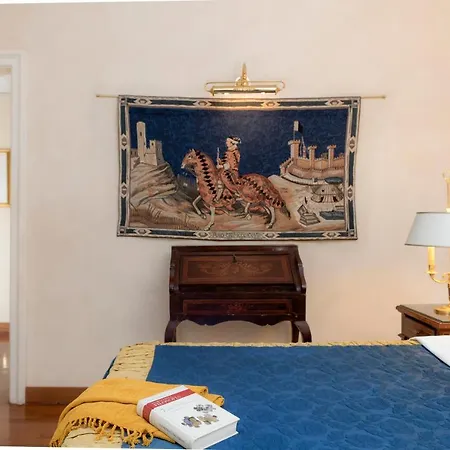 Luxury Apt With Colosseum View Rome