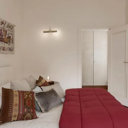 Luxury Apt With Colosseum View Apartment *