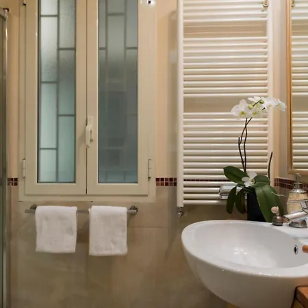 Apartment Luxury Apt With Colosseum View Rome