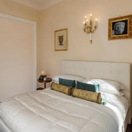 Luxury Apt With Colosseum View