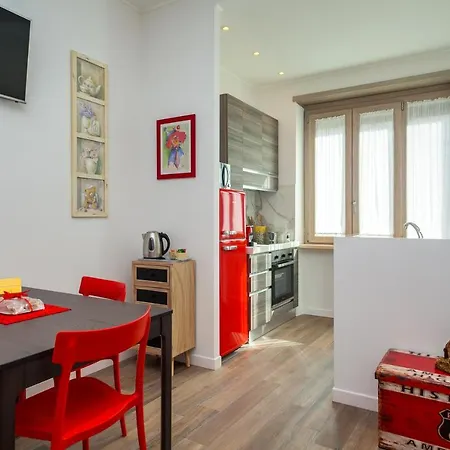 Apartment Many Days