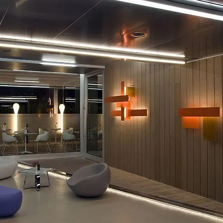 Zone Hotel