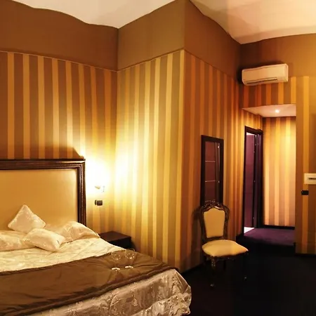 Domus Romantica 3* Rome