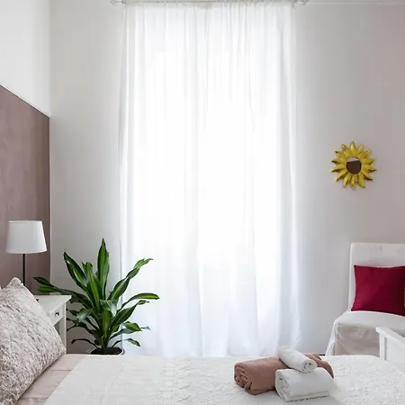 Rovere Tiber House Rome