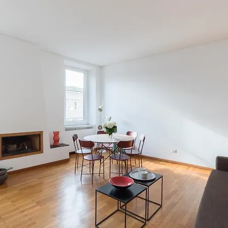 Amazing Penthouse With Private Terrace In Trastevere *
