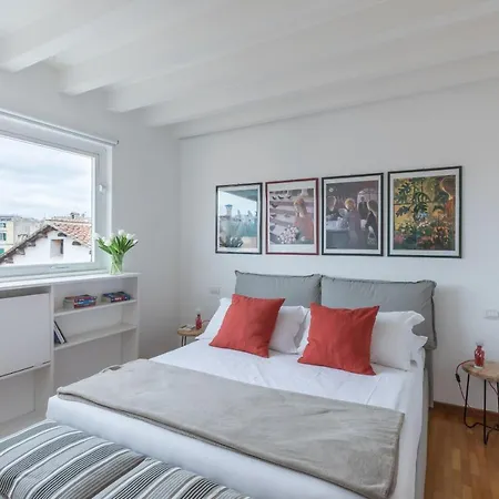 Apartment Amazing Penthouse With Private Terrace In Trastevere *