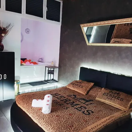 Apartment Lovers Excape - Adults Only *