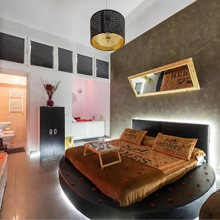 Lovers Excape - Adults Only Apartment Rome