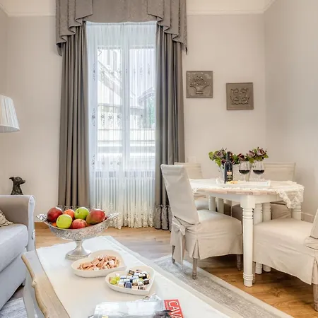 Luxury Stars In - Andromeda In Colosseum Apartment
