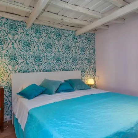 Navona Loft-robi *