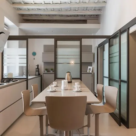 Apartment Piazza Navona Elegant Rome