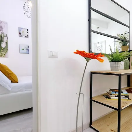Holiday home Romeasyoulike - Monti Experience 80 Rome