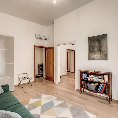 3 Bedrooms Vatican Center Apartamento