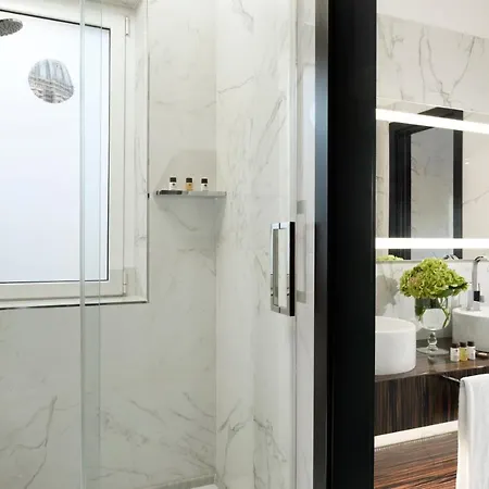 Le Boutique Hotel 4*