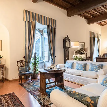 Roman Holiday For 6 By Piazza Navona Apartment Rome