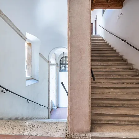 Roman Holiday For 6 By Piazza Navona Apartment Rome