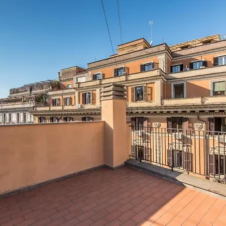 Barberini Cozy Terrace Apartment Rome