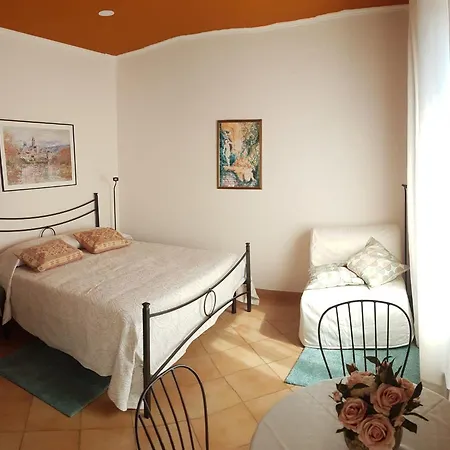 Le Tre Sorelle A Testaccio Bed and Breakfast *