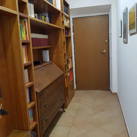 Le Tre Sorelle A Testaccio Bed and Breakfast *