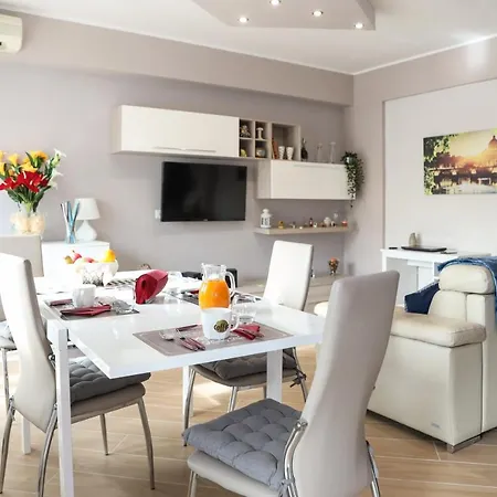 Apartment Due Torri Rome
