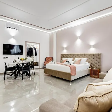 Unoseitre - Luxury & Apartment Rome