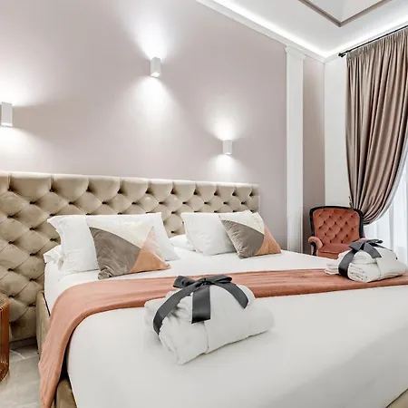 Unoseitre - Luxury & * Rome