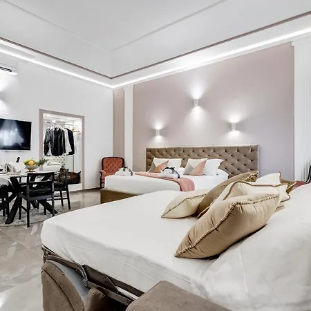 Unoseitre - Luxury & Apartment Rome