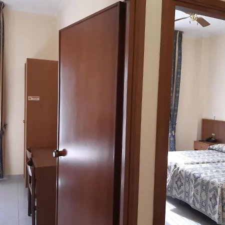 Bed & Breakfast Suore Concezioniste Missionarie - Carmen Salles Rome