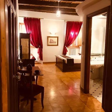 Castle Of Glamour Xvi Century Luxury Aparthotel