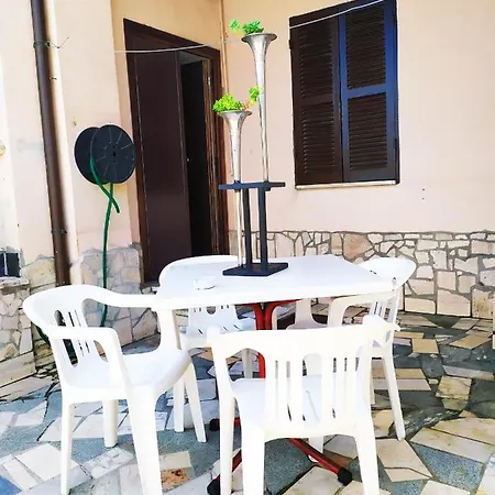 Valletta Fiorita Homestay *
