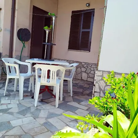 Homestay Valletta Fiorita *