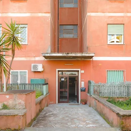 Appartement Le Rondini Apartment, 5 Persone, 2 Balconi, Policlinico Tor Vergata E Casilino
