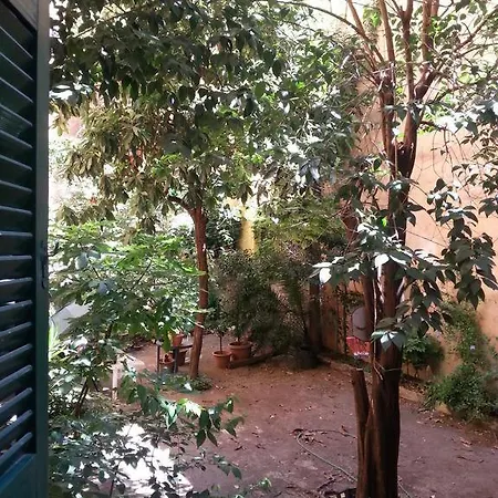 Beautiful And Spacious Next To Termini 10 Minutes From Coliseum * Rome