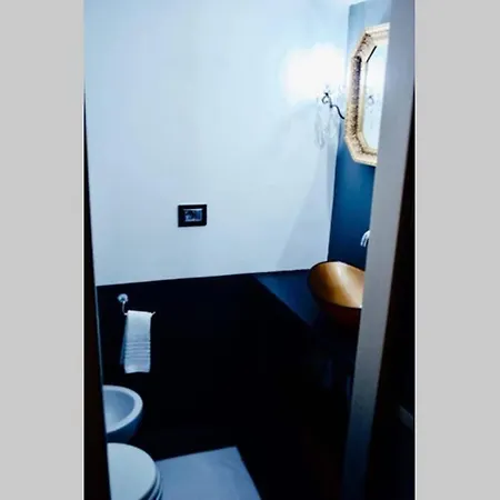 Apartment Pettinari Court Rome