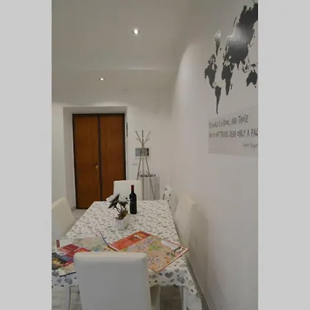 Appartamento A Casa Di Rosa