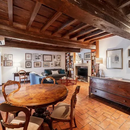 Apartamento Domus Quiritum Charming, D'epoca A Campo De' Fiori *