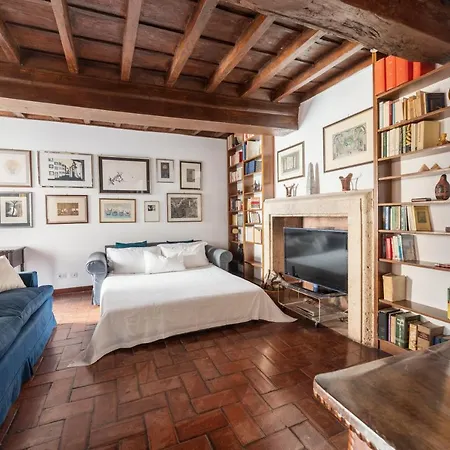 Domus Quiritum Charming, D'epoca A Campo De' Fiori Apartamento *