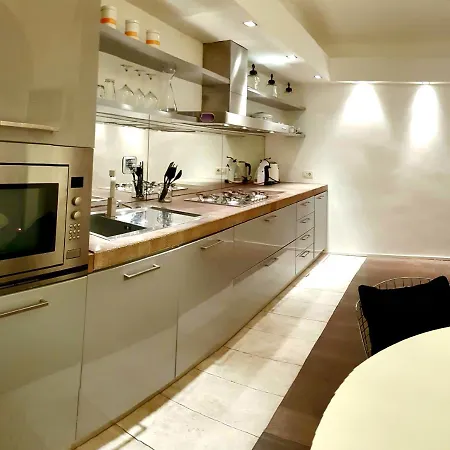 Apartment Giulia's Luxury Trevi Rome