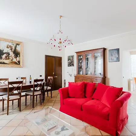Apartment Classic Near The Colosseum Rome