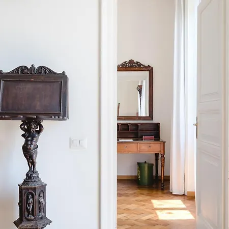 Elegante E Classico Attico Con Terrazzo Privato Vicino Al Vaticano * Rome