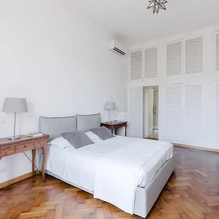 Elegante E Classico Attico Con Terrazzo Privato Vicino Al Vaticano Apartment Rome