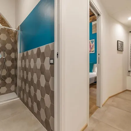 Luxurious Heart Of Trastevere Apartment Rome