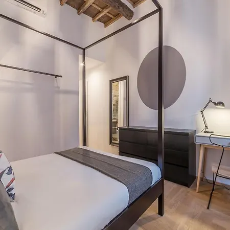 Luxurious Heart Of Trastevere Apartment