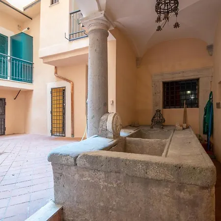 Luxury Piazza Navona Escape 11