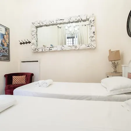 Luxury Piazza Navona Escape 11 Apartment
