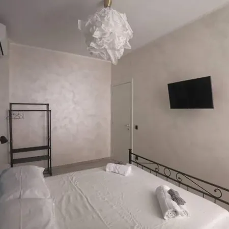 La Casa Di Augusto A Porta Pia Moderno Al Centro Apartment *