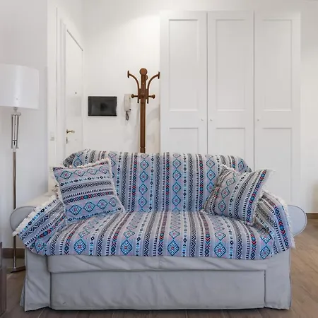 Apartment Walking Distance From San Pietro