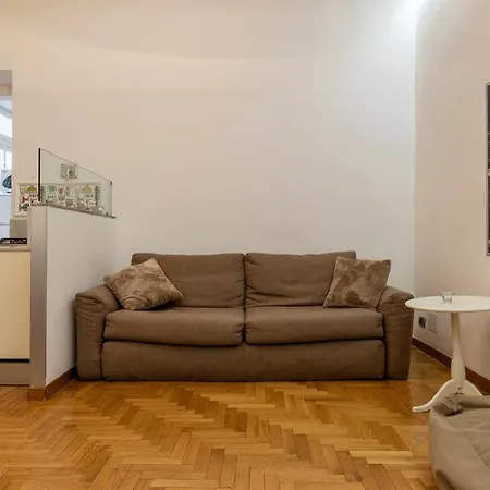 Piazza San Cosimato & Trastevere